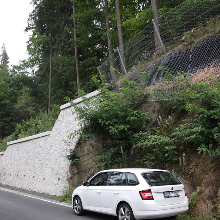 II/222 Securing rock massifs along the route Karlovy Vary - Kyselka